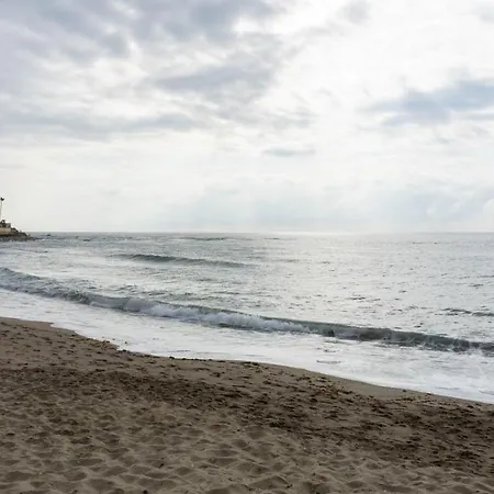 Alhamar Beach *